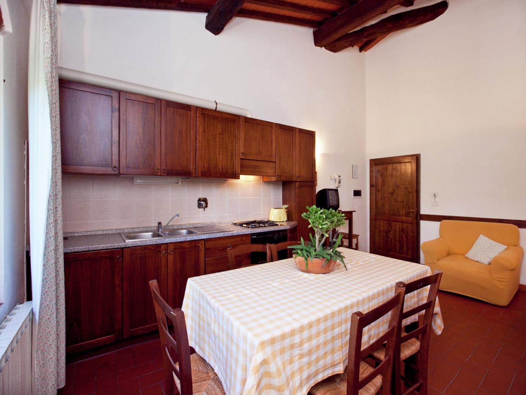 Pleasant Apartment With Swimming Pool Garden Bbq Parking Lucolena in Chianti Dış mekan fotoğraf