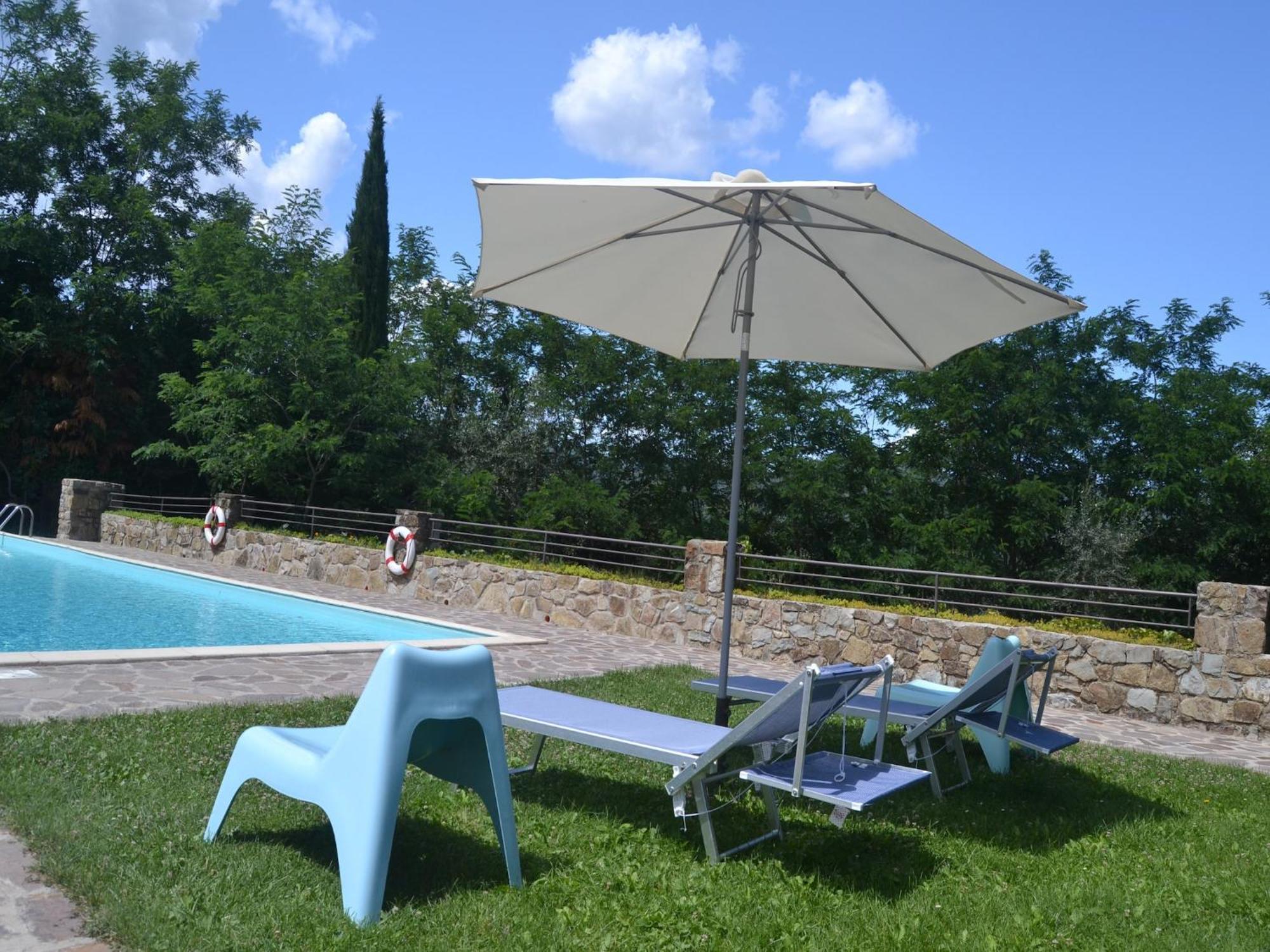 Pleasant Apartment With Swimming Pool Garden Bbq Parking Lucolena in Chianti Dış mekan fotoğraf
